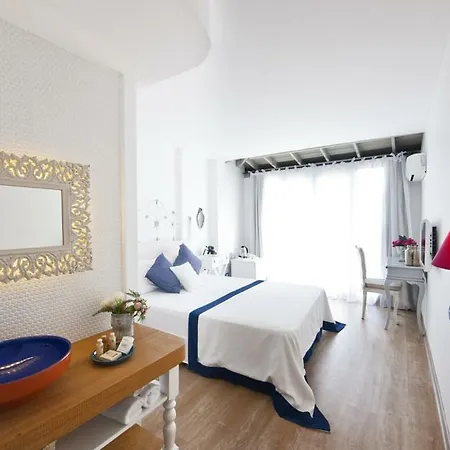 Sade 2* Alaçatı