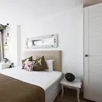 Nocleg ze śniadaniem Sade 4*