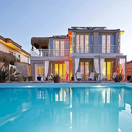 Sade 4*