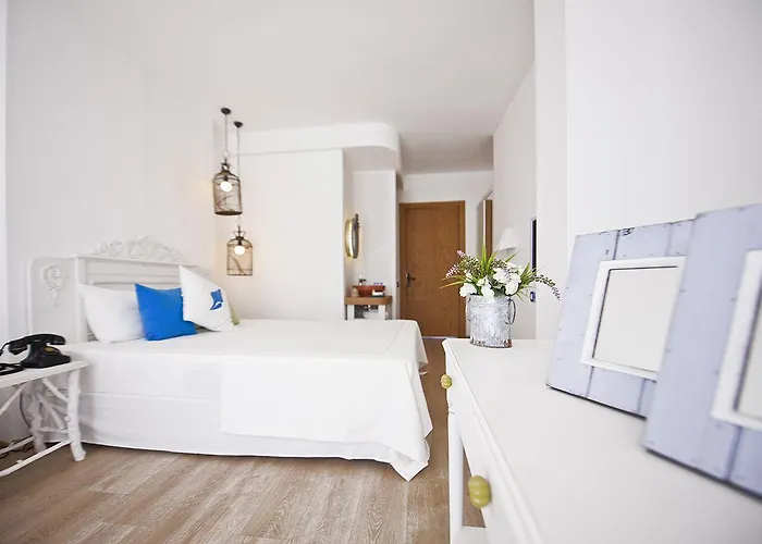 Sade Bed and breakfast 4*